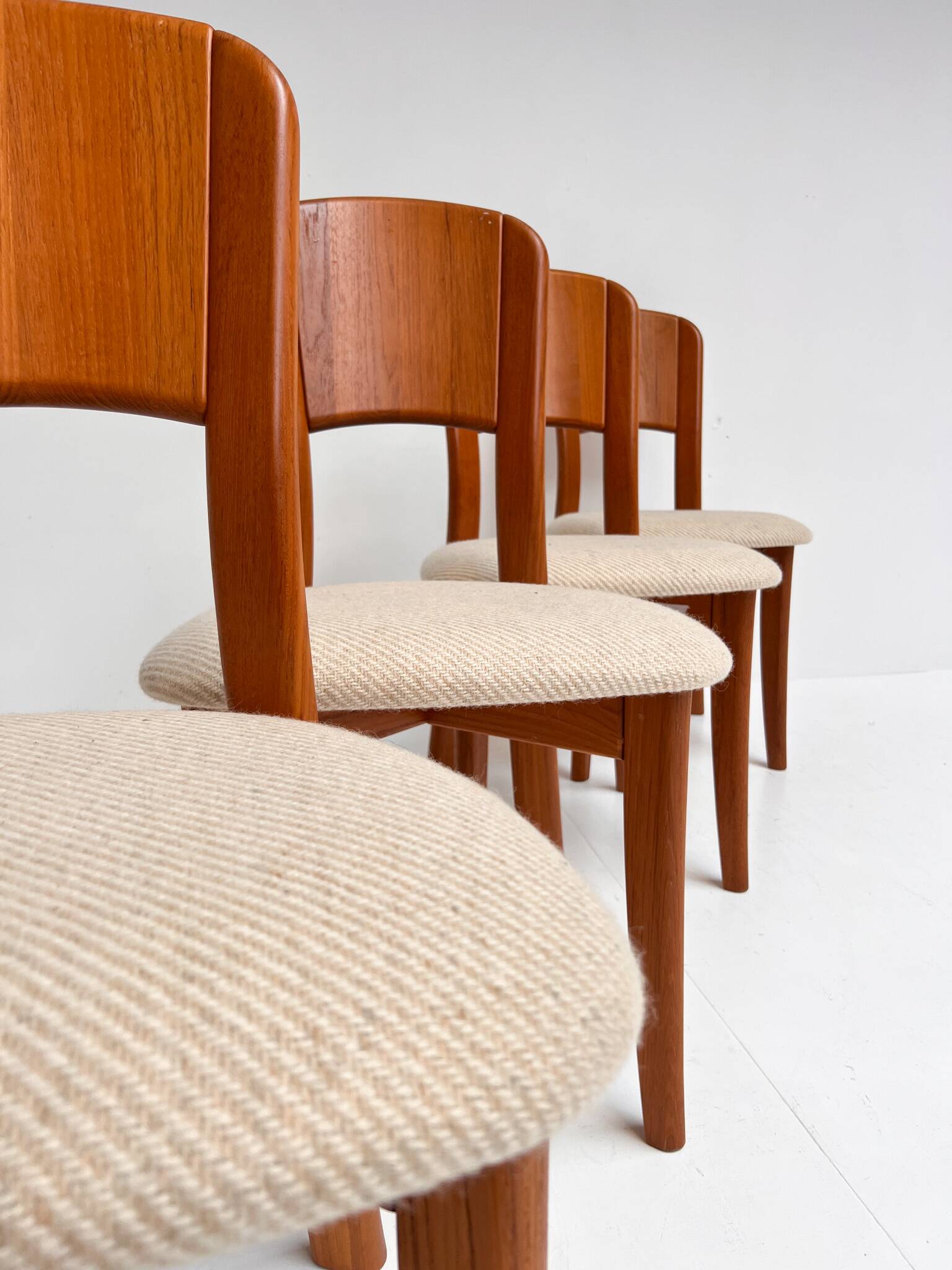 Set of 4 Danish design chairs by Gramrode from the 1970s
