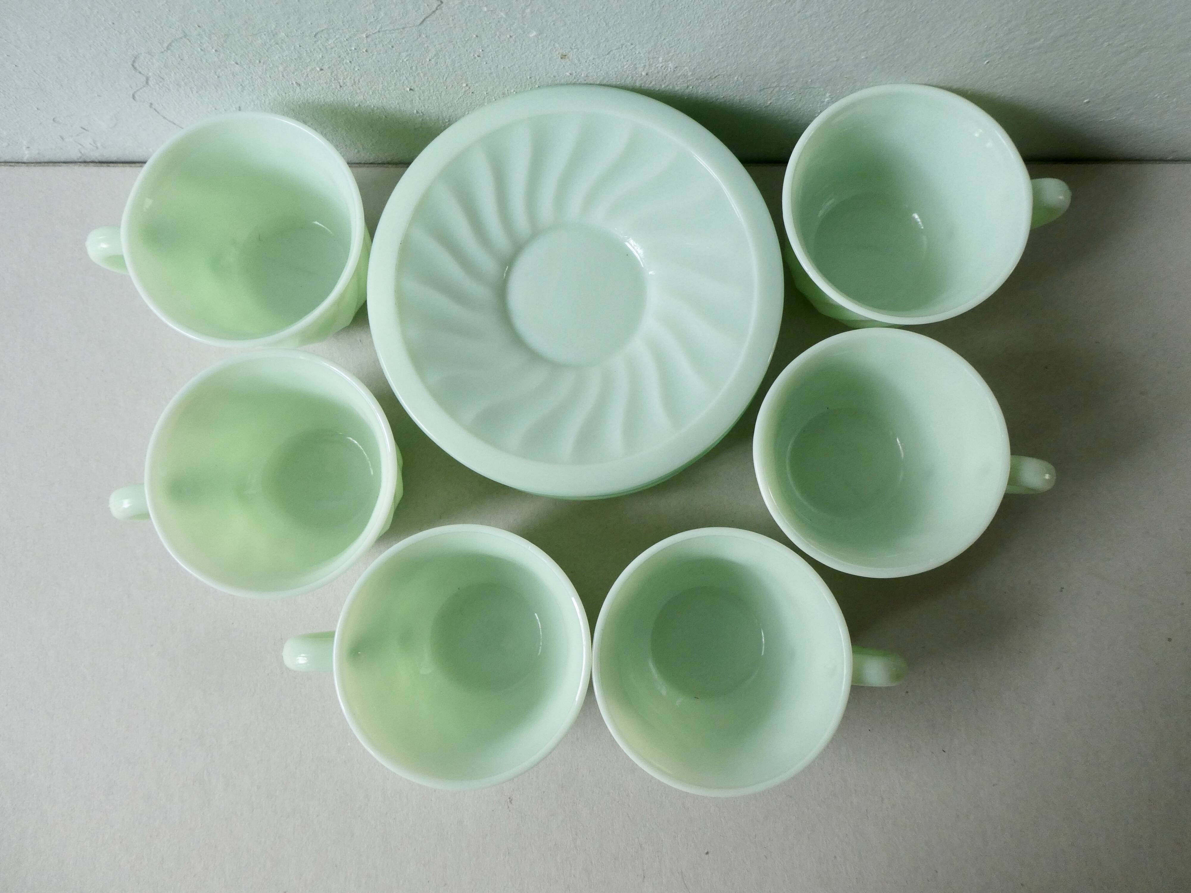 6 cups and sub cups in mint green opaline, France