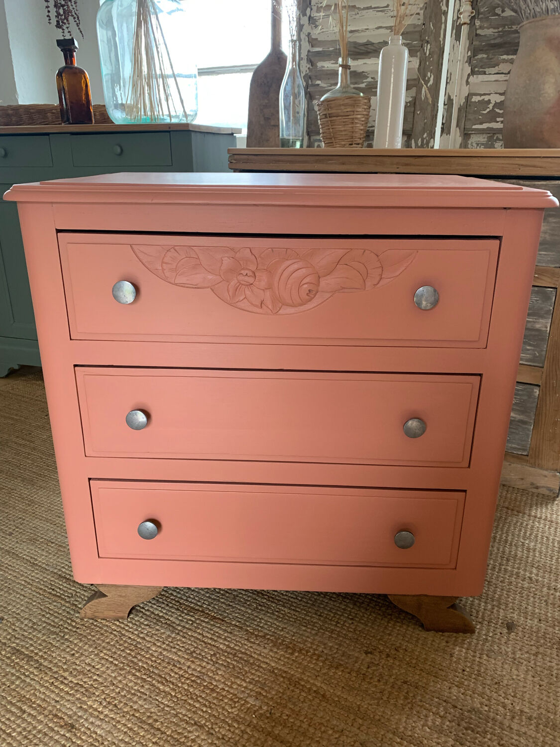 Vintage chest of drawers