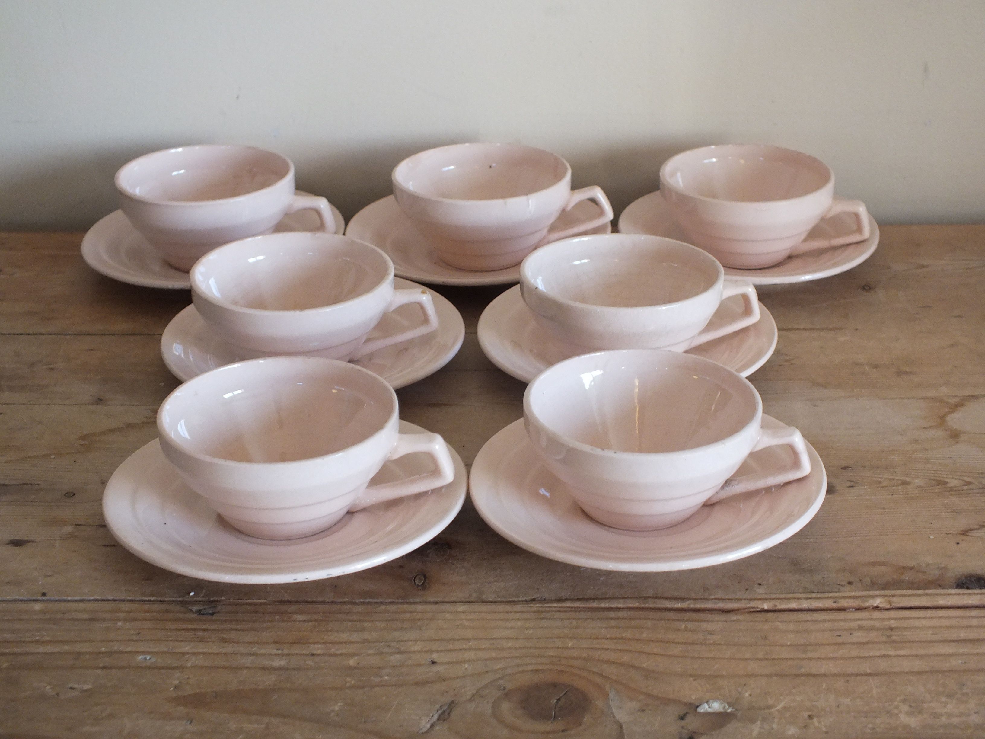 Set of 7 powder pink coffee cups Céranord Saint Amand