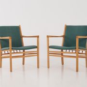 Armchair design J147 by Erik Ole Jørgensen of Tarm Stole & Møbelfabrik.