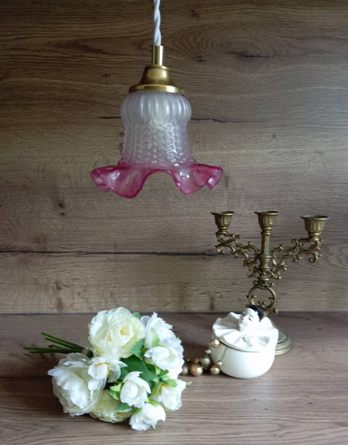 Lampe baladeuse en verre juponné vieux rose