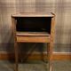 Petite table de chevet ancienne en bois – esprit vintage