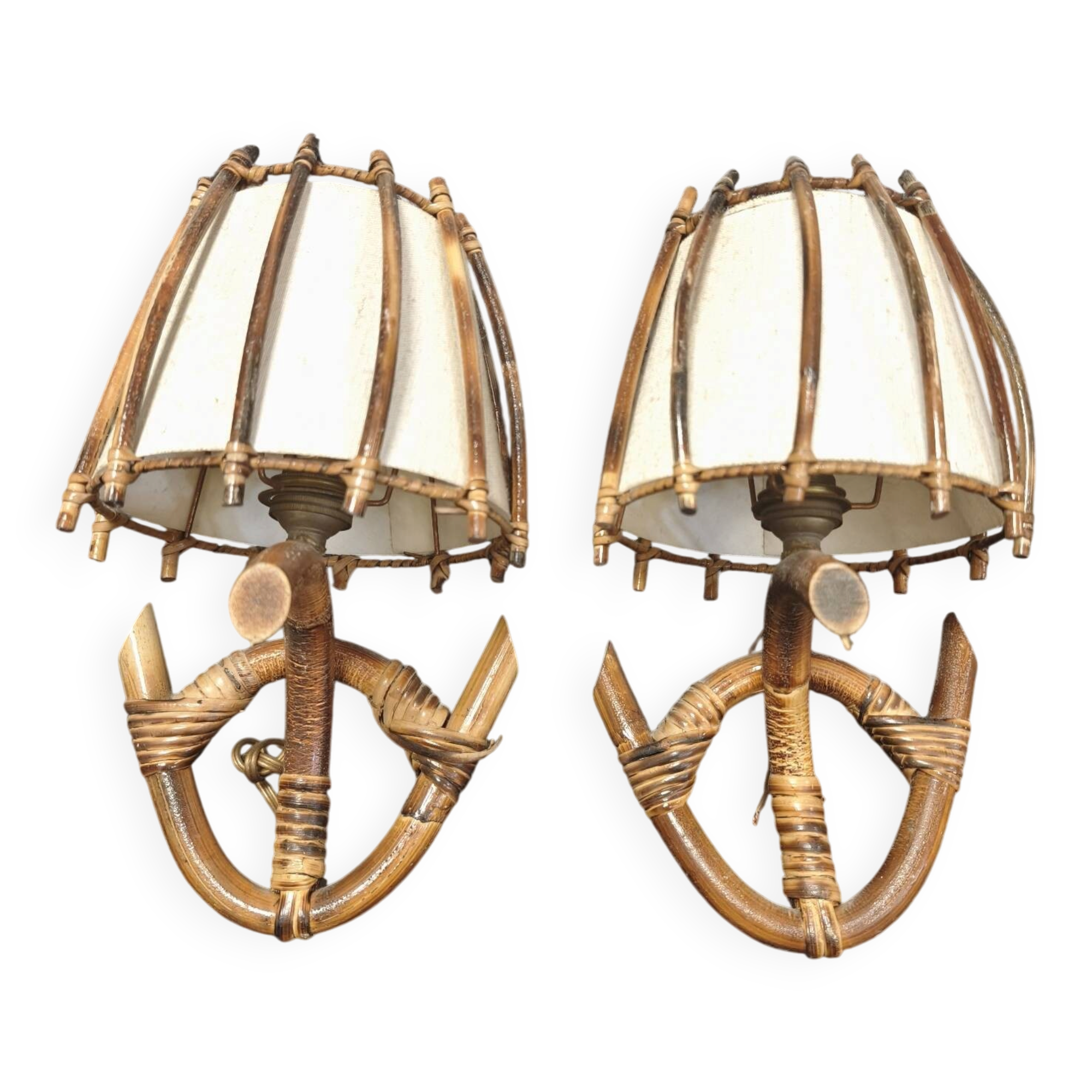 Pair of wall sconces in rattan