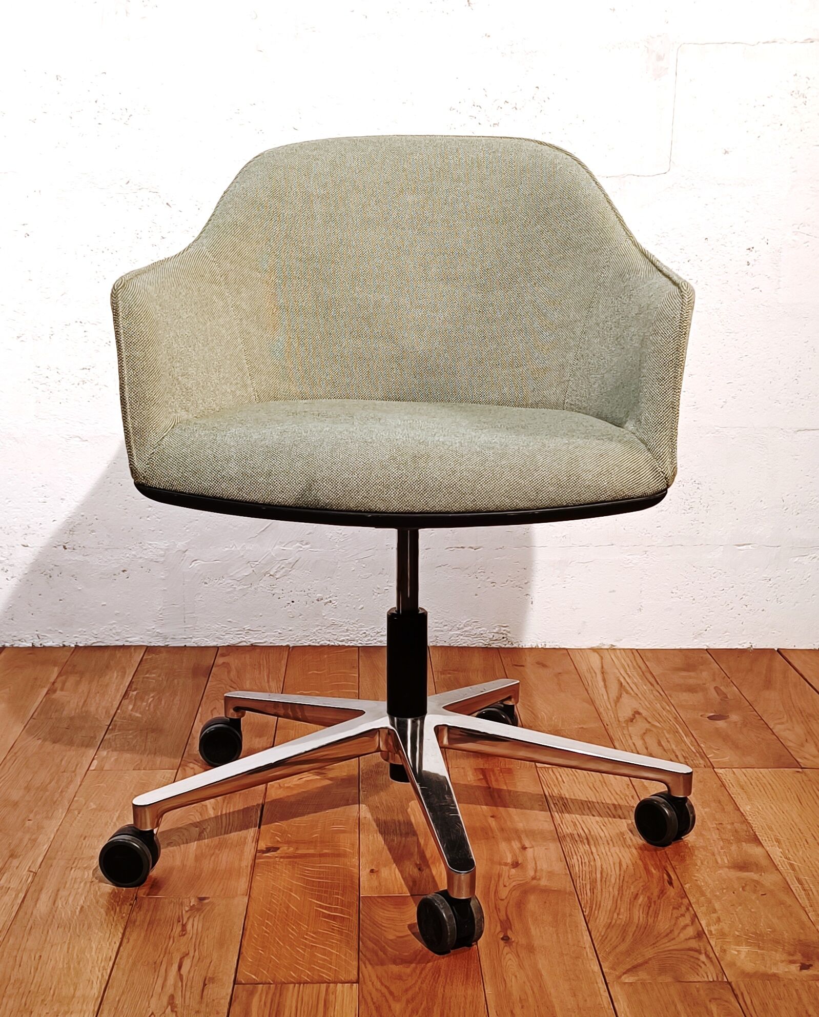 Softshell office chair design Ronan & Erwan Bouroulec