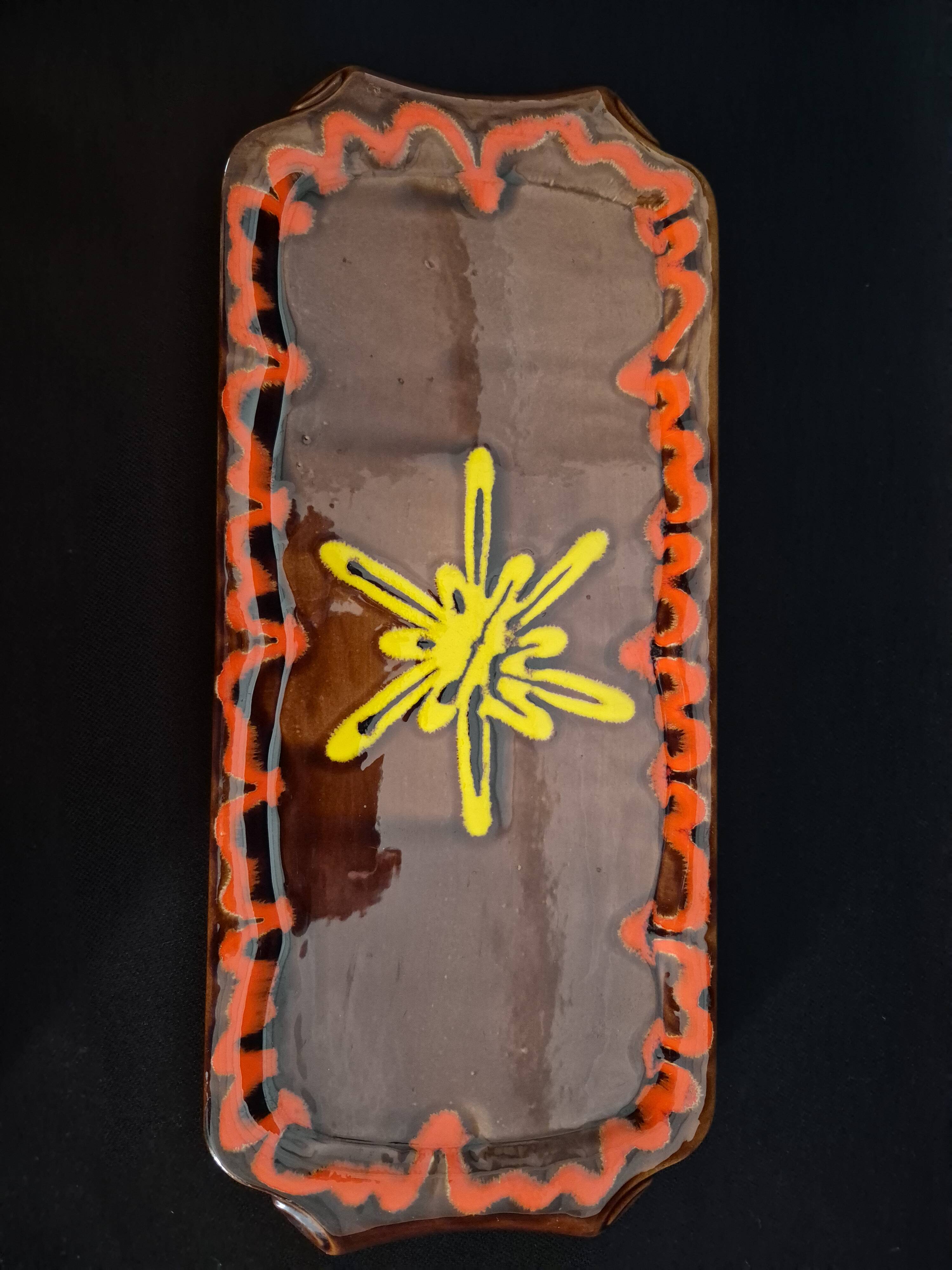 Vintage ceramic cake plate