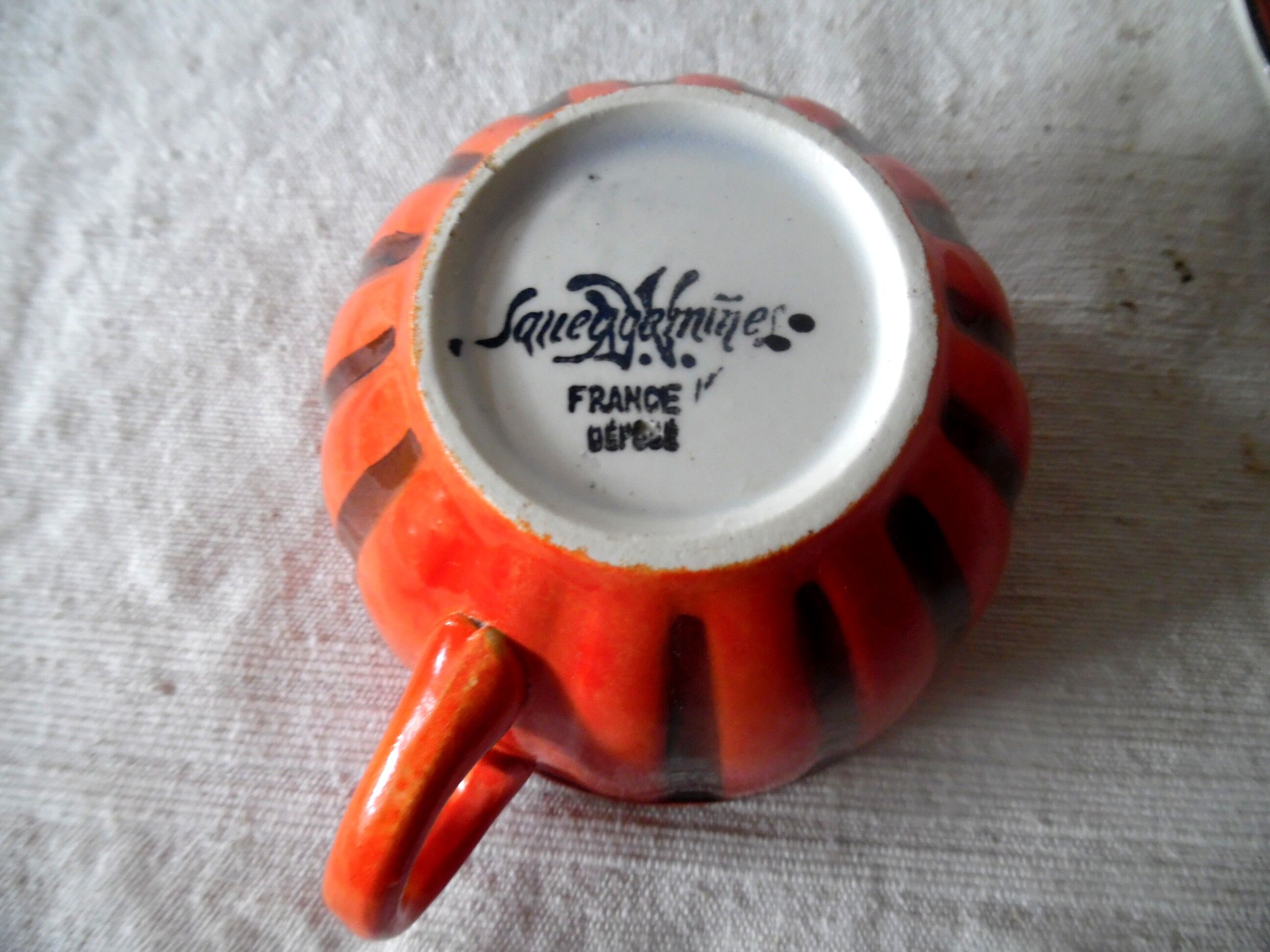 Cup and saucer sarreguemine