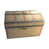 Napoleon III bulging trunk for doll clothes, coated wood, gilded brass nails