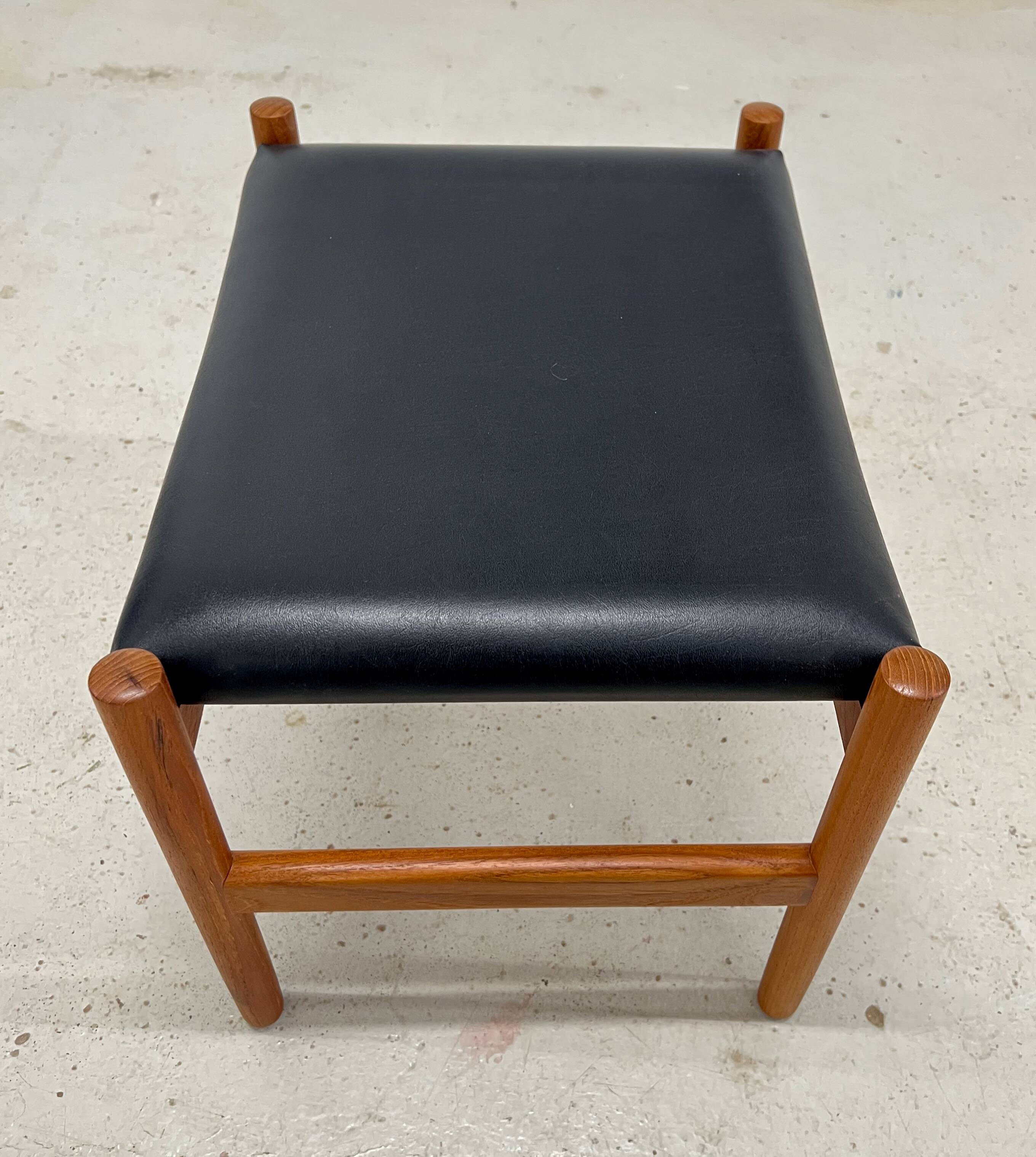 Vintage Danish Teak Footstool By Hugo Frandsen For Spøttrup, 1960s.