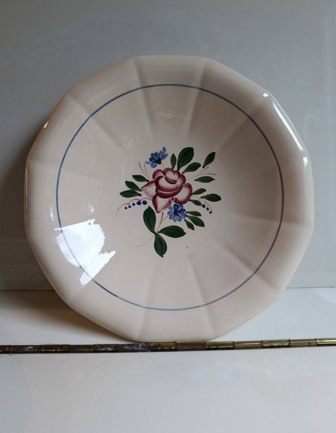 Round hollow plate, old pink model Graziella, Digoin Sarreguemines 1930.