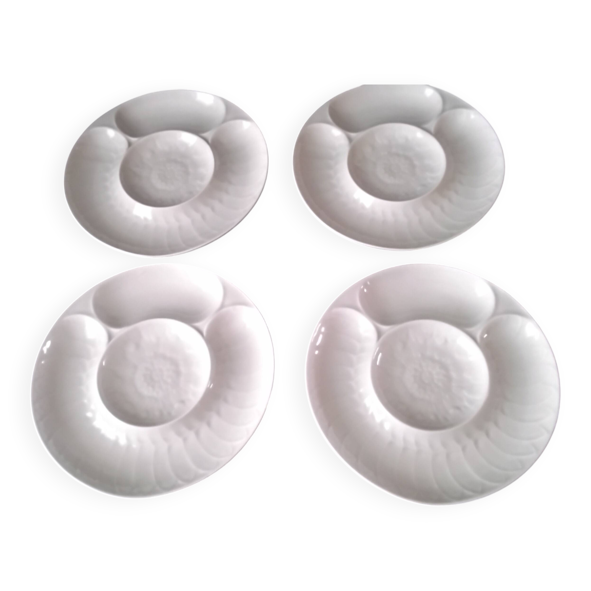 4 artichoke plates in white porcelain by Pillivuyt