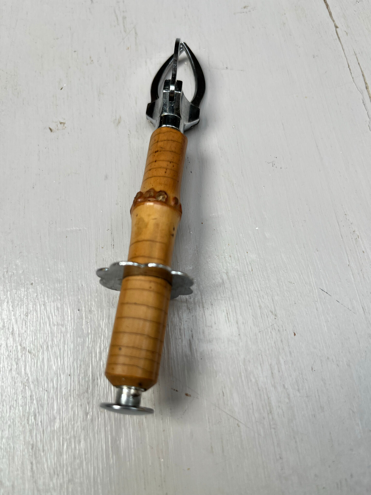 Bamboo sugar tongs