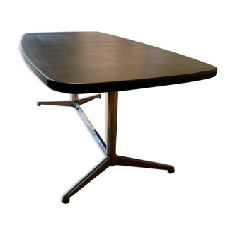 Table de Giancarlo Piretti