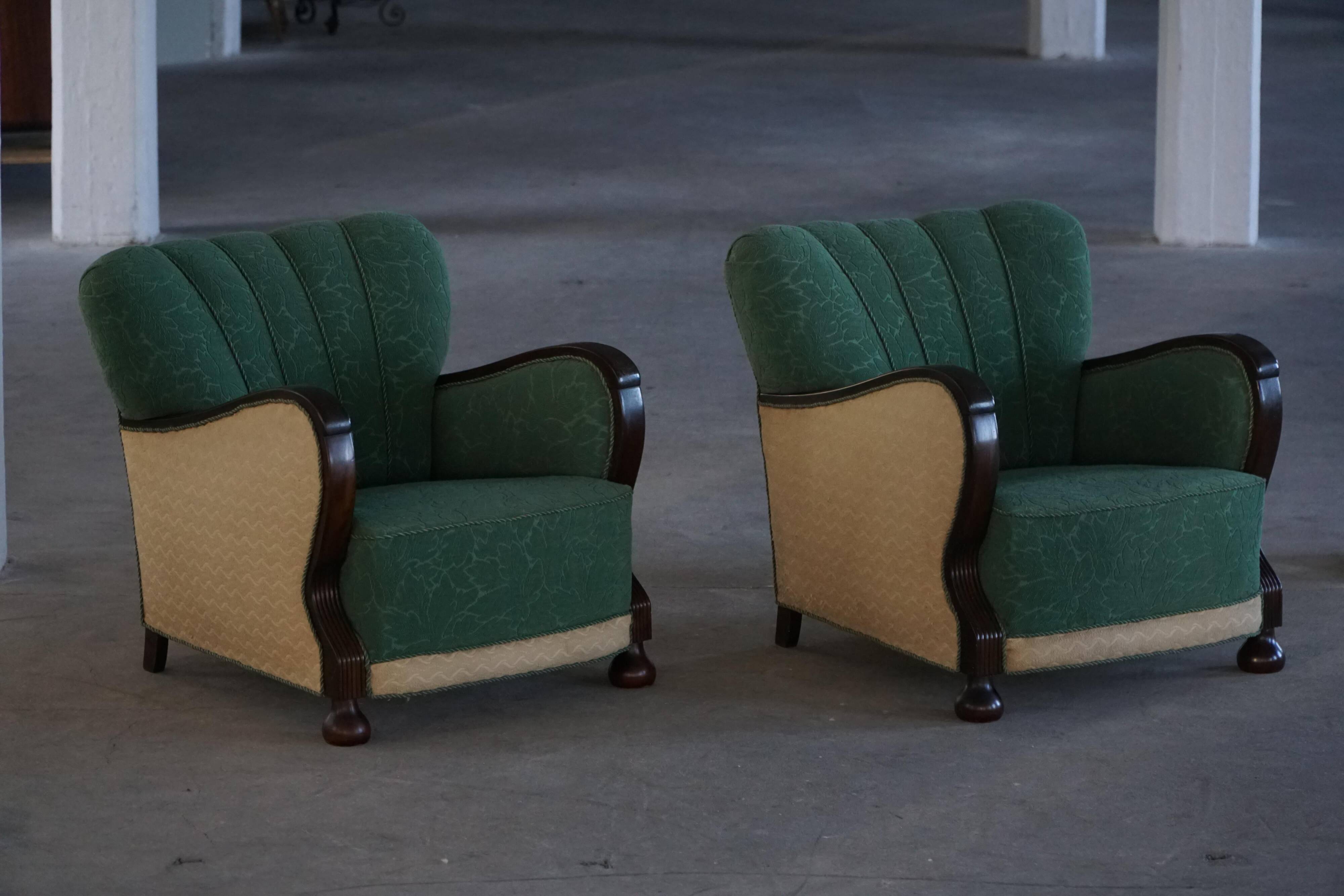 Pair of Art Deco lounge chairs, made by a Danish cabinetmaker, 1940s.