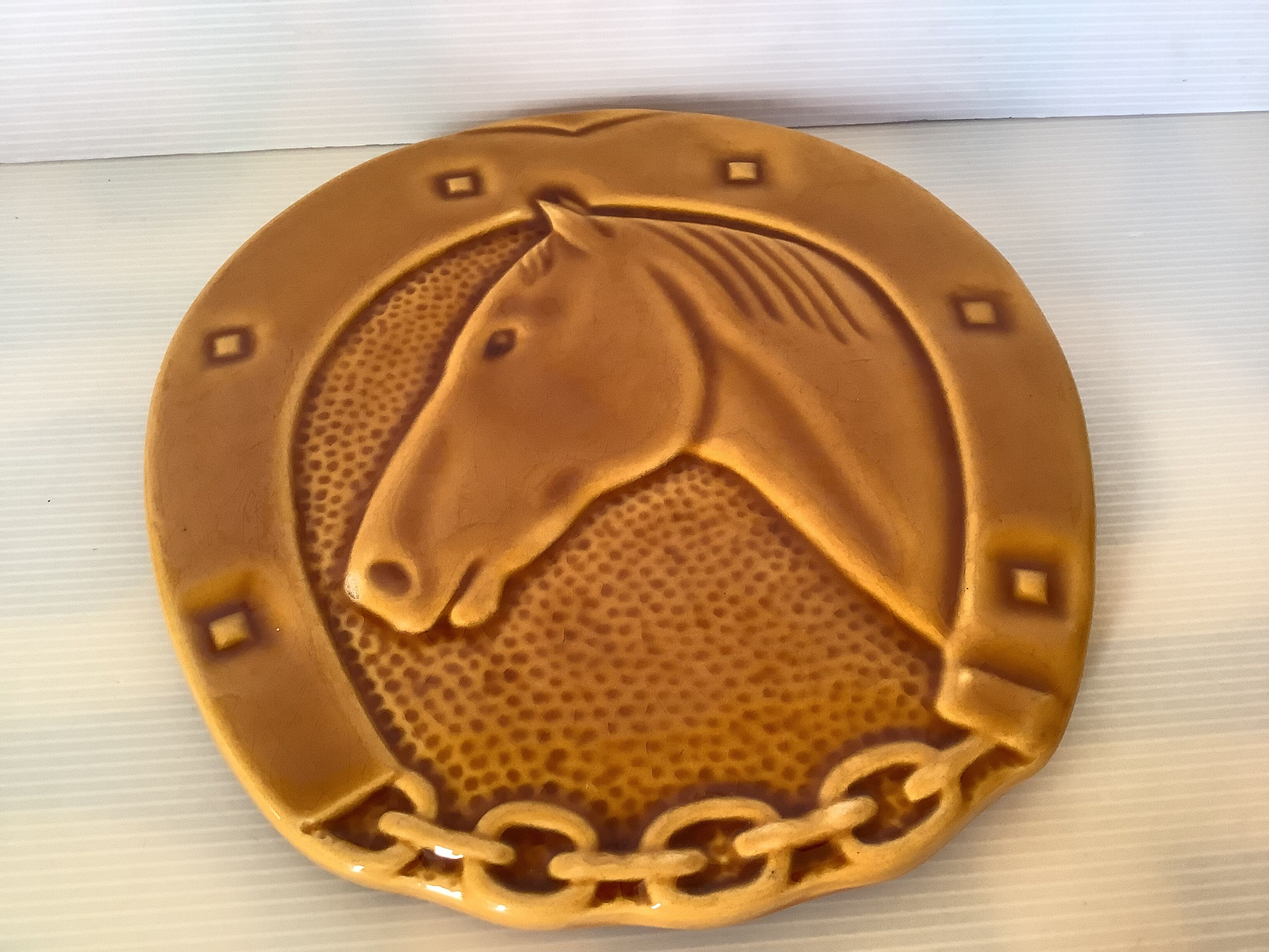 Vallauris horseshoe trivet