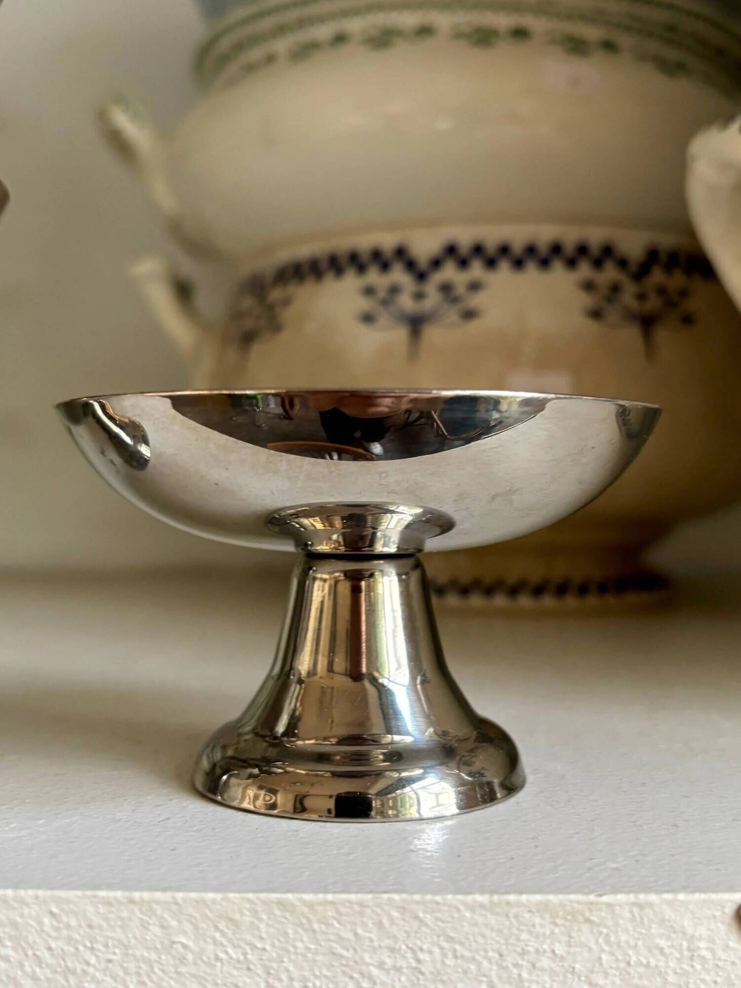 4 stainless steel ice cream bowls