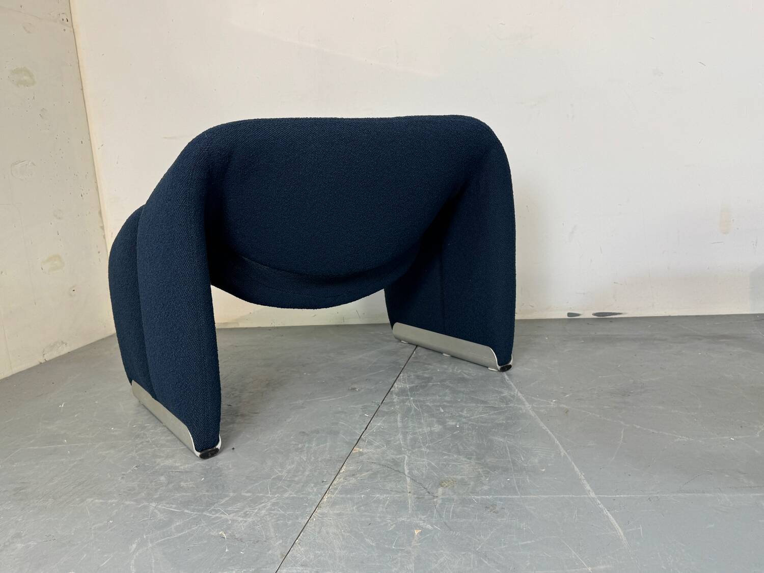 Model F598 M New upholstered Lounge Chair Pierre Paulin for Artifort