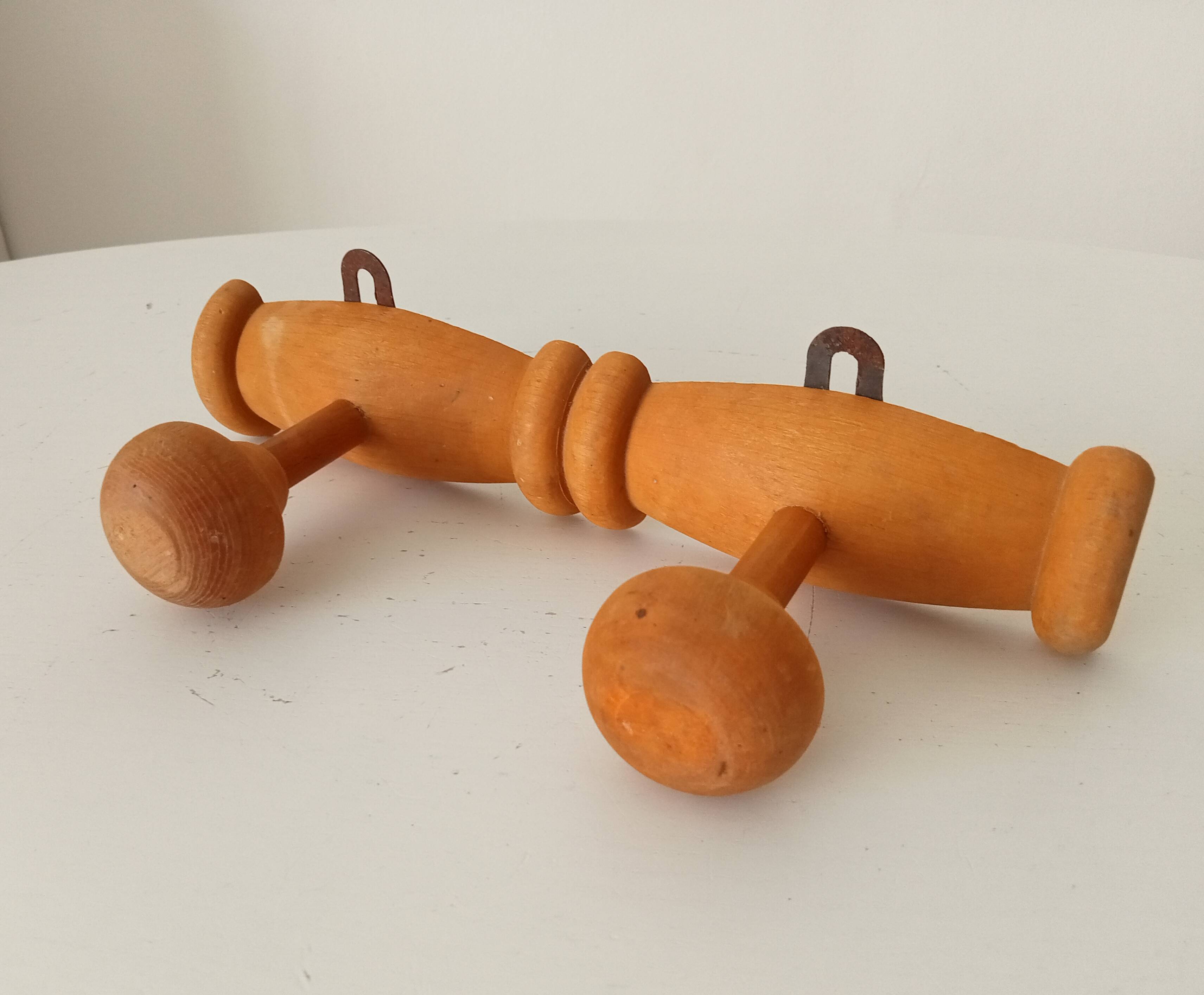 Small vintage wall-mounted coat rack with chinoiserie design