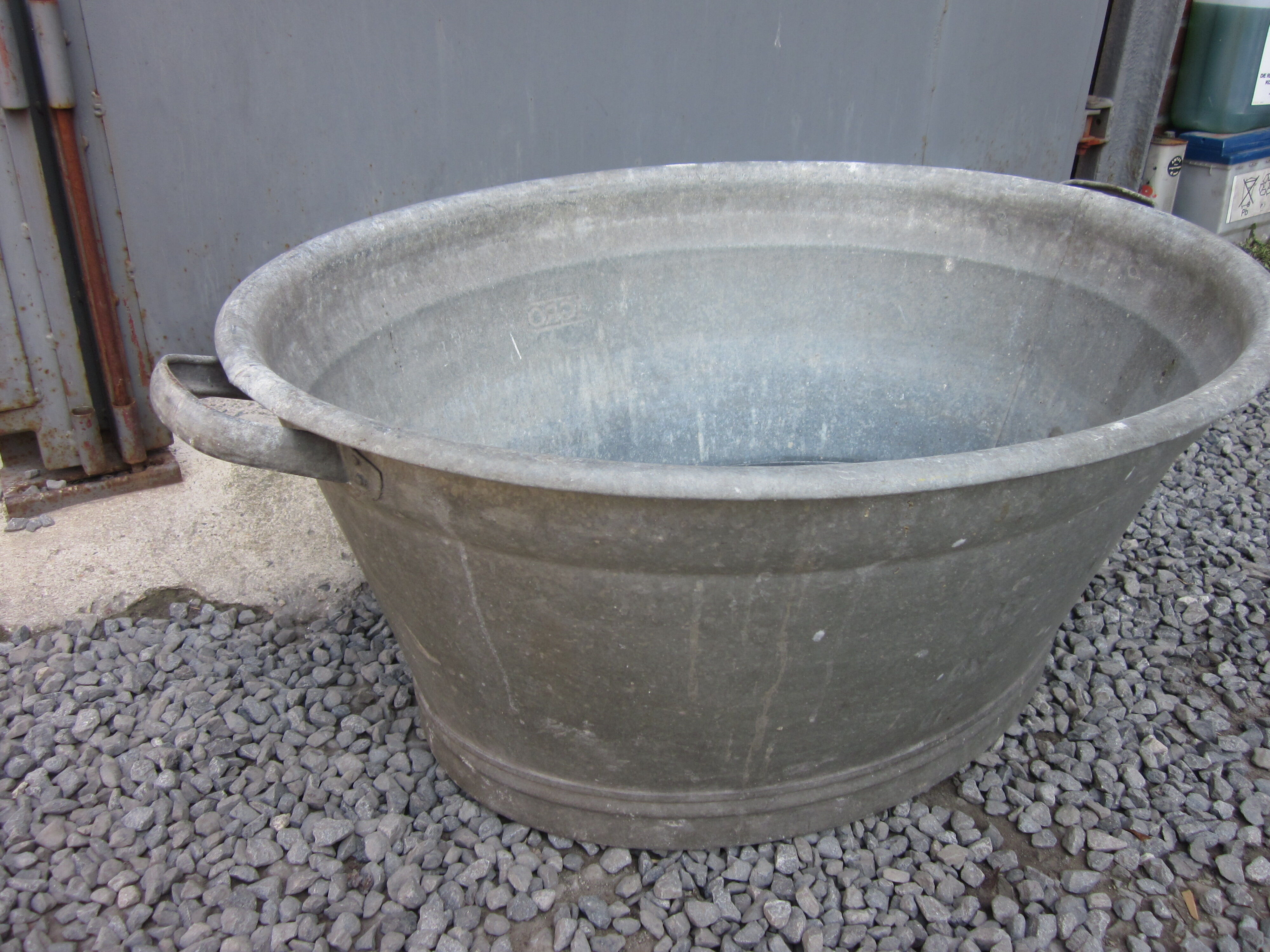 Zinc basin