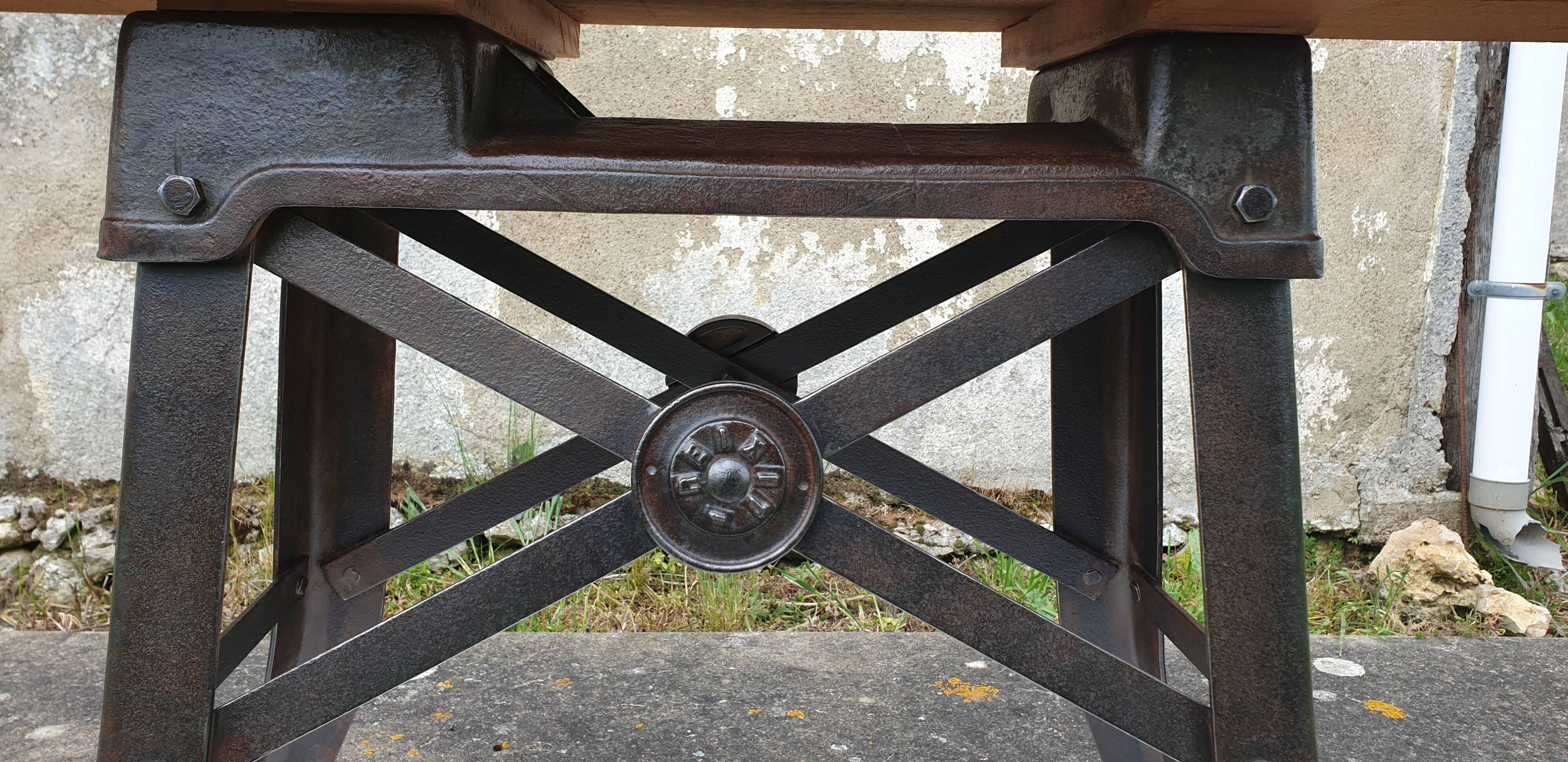 Table or console industrial machine foot 1900s