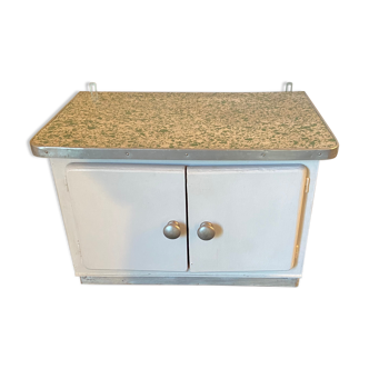 Elegant kitchen top 50s