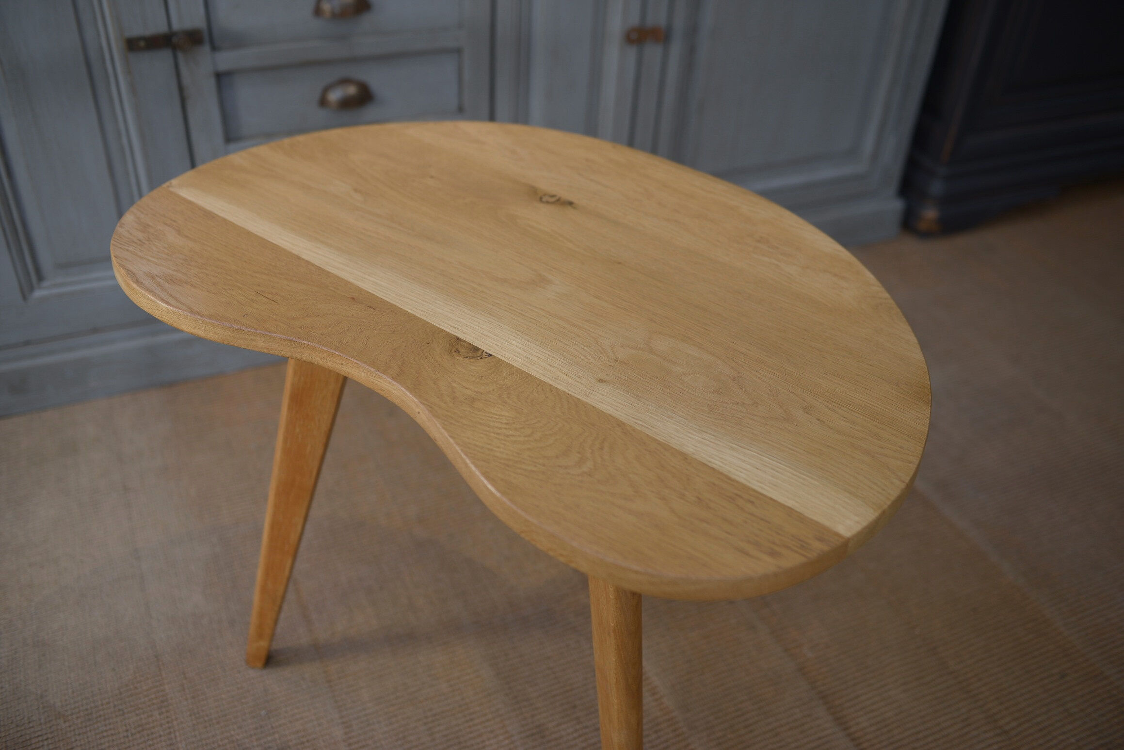 Oak table tripod legs 1950
