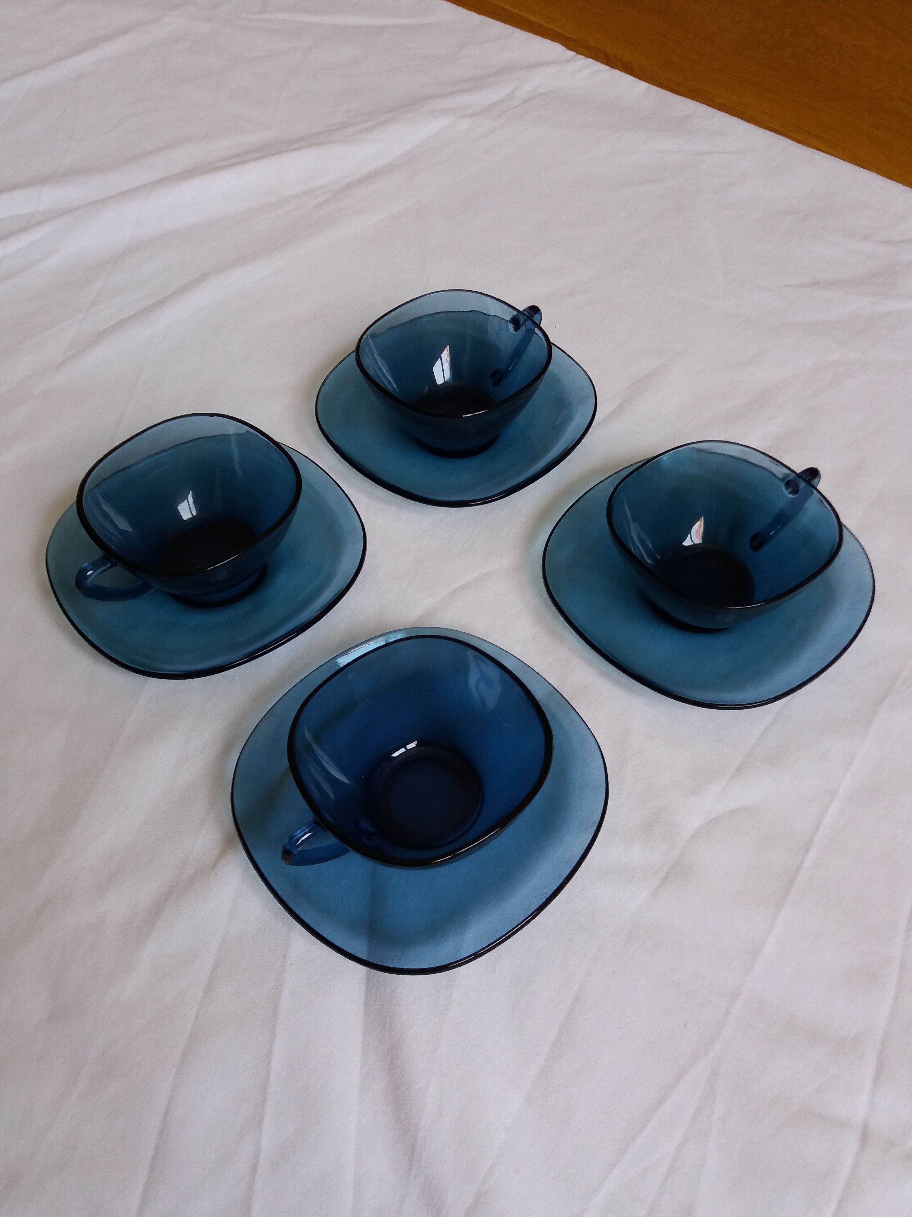 Set of Vereco cups and saucer