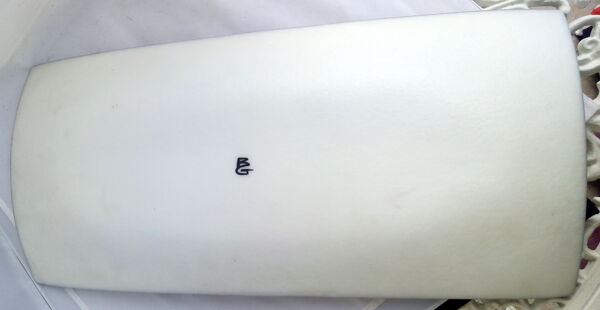 Plat XL de Bernard Gilbert en opaline dure