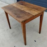 Farm table