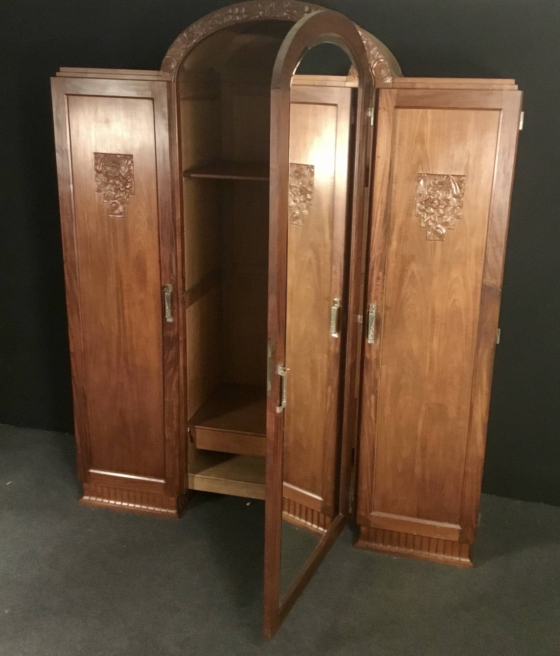 Art Deco mahogany wardrobe