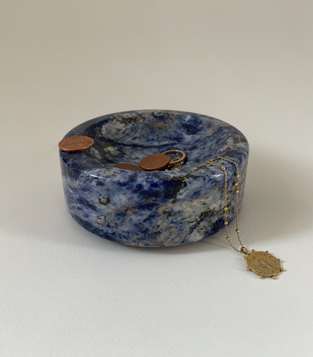 Empty sodalite pocket