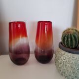 Vases en verre multicolore