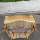 Fauteuil crapaud en velours velours jaune moutarde
