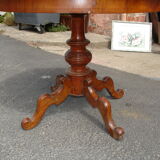 Table - end table in Walnut of the XIX century