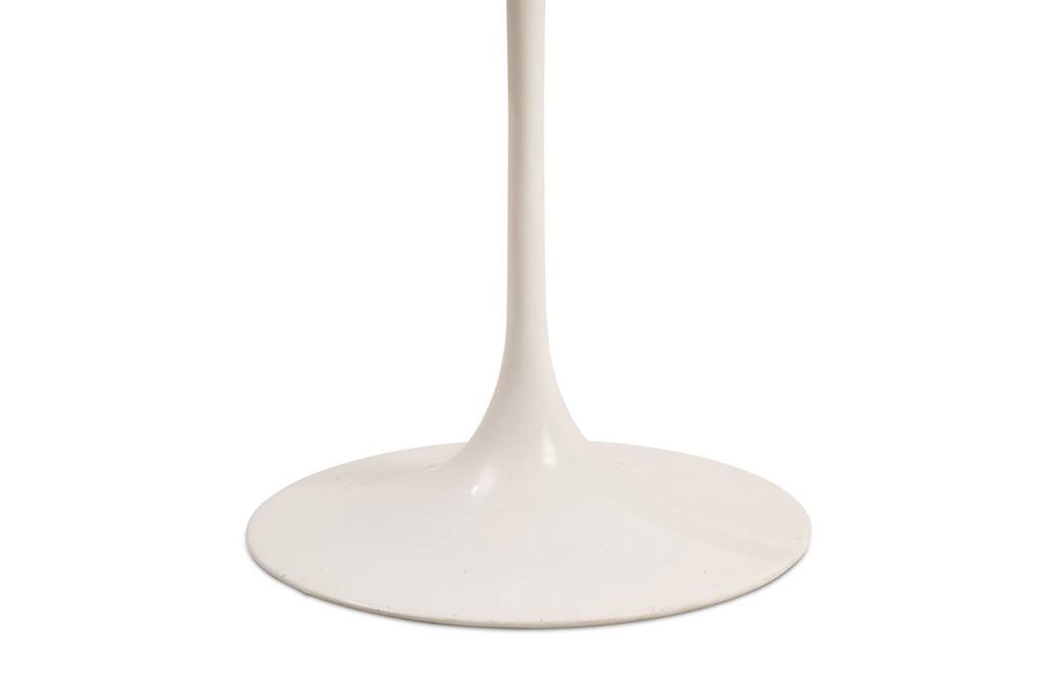 Round "Tulip" side table by Eero Saarinen for Knoll International, circa 1950.