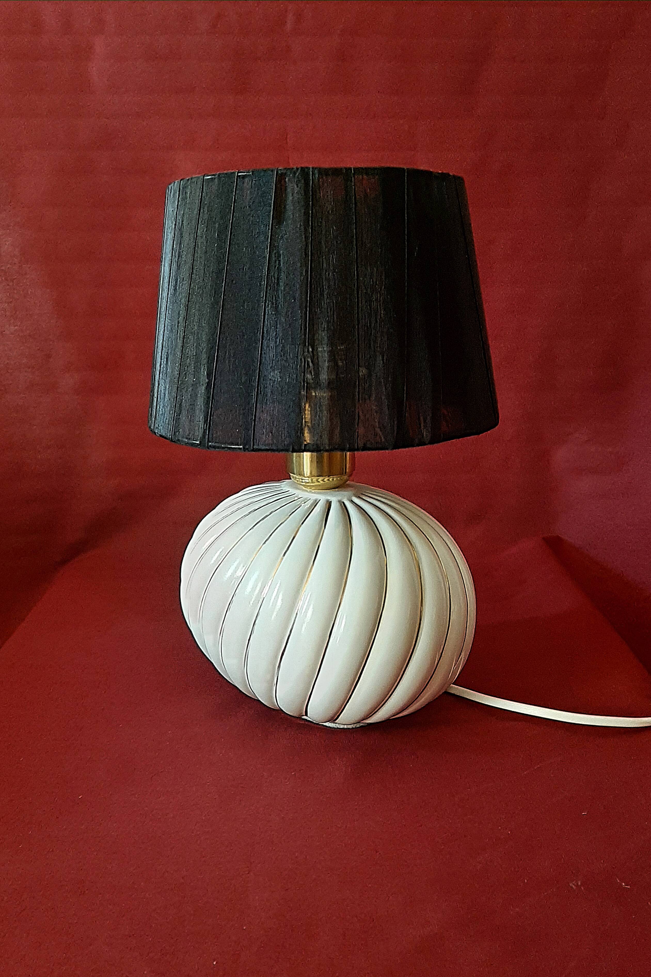 Mid Century Modern porcelain lamp with gold lines Italian design of the 1970s (two available)