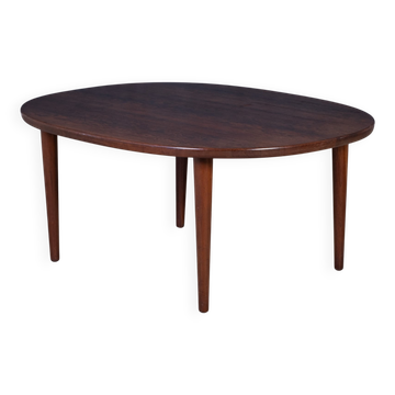 Oval Coffee Table in Rosewood attributed to Aksel Kjersgaard, Odense Møbelfabrik, 1960s