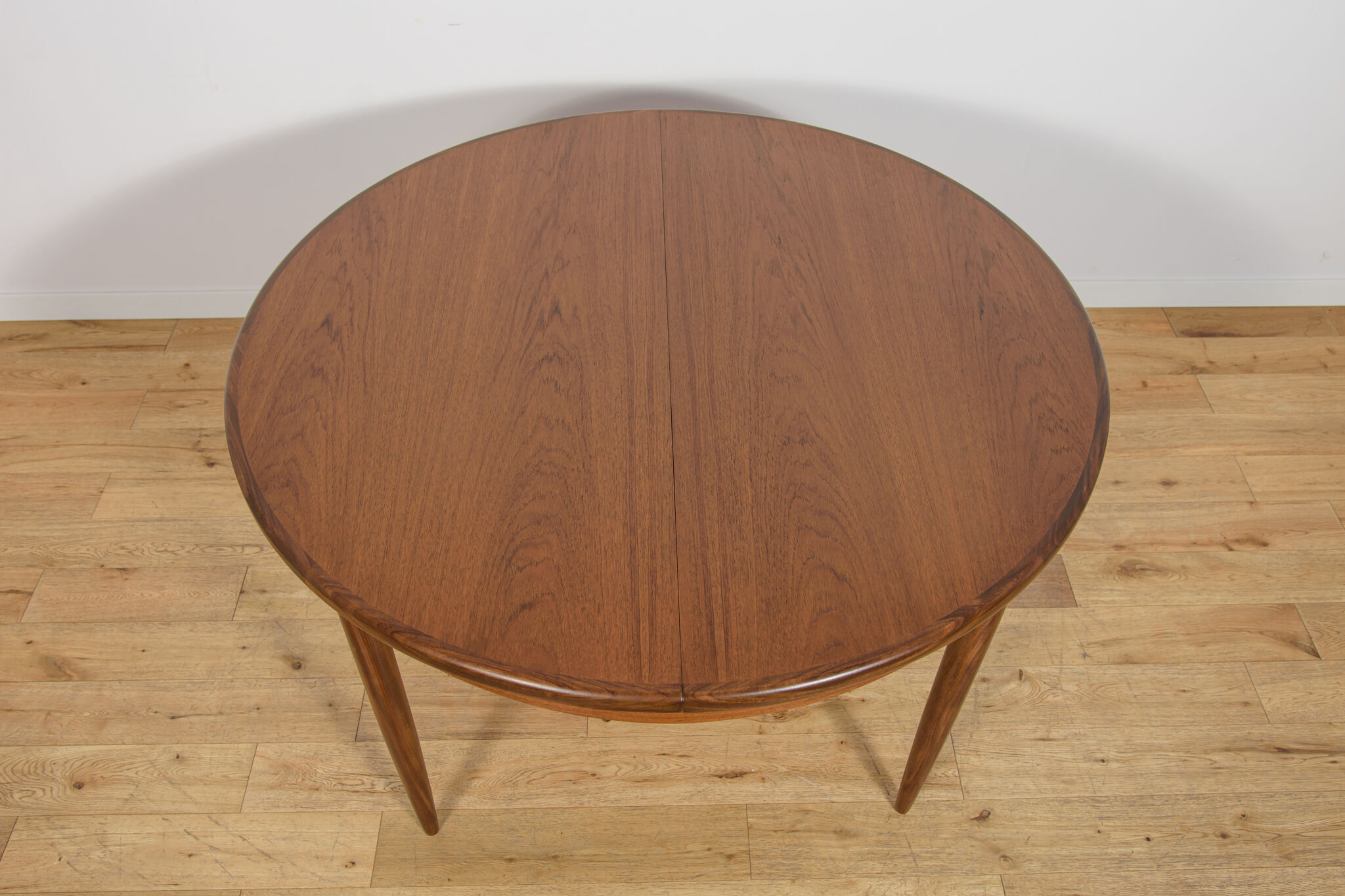 Mid-Century Round Teak Extending Dining Table from G-Plan, United Kingdom, 1960s