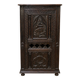Cabinet en chêne richement sculpté, d’inspiration gothique, datant du XIXe