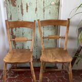 Pair of English chairs