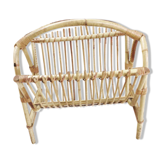 Rattan magazine holder