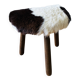 Petit tabouret tripode peau de vache