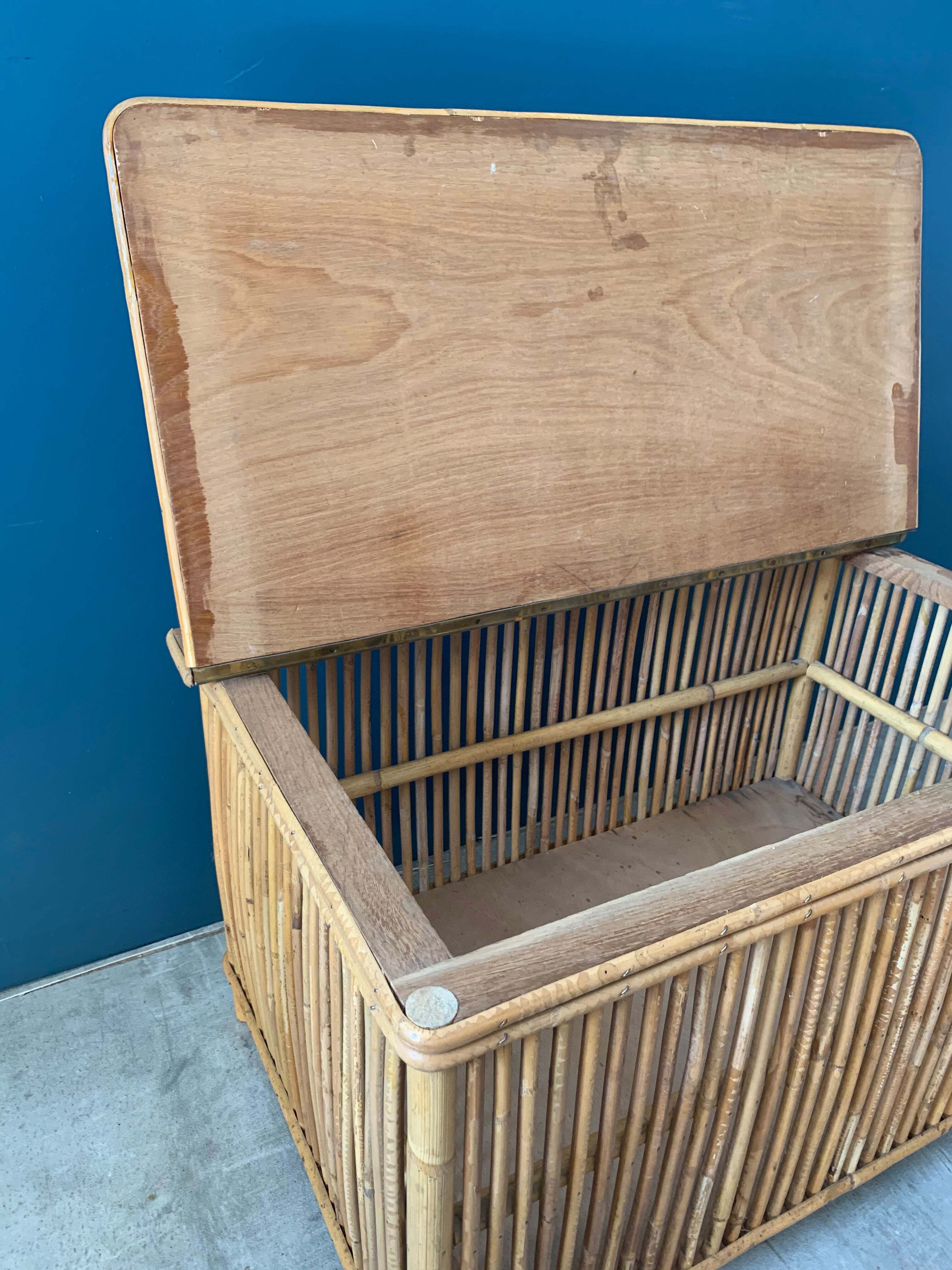 Vintage rattan box
