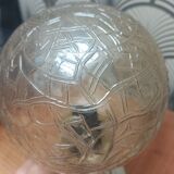 Applique avec globe en verre moulé ambré