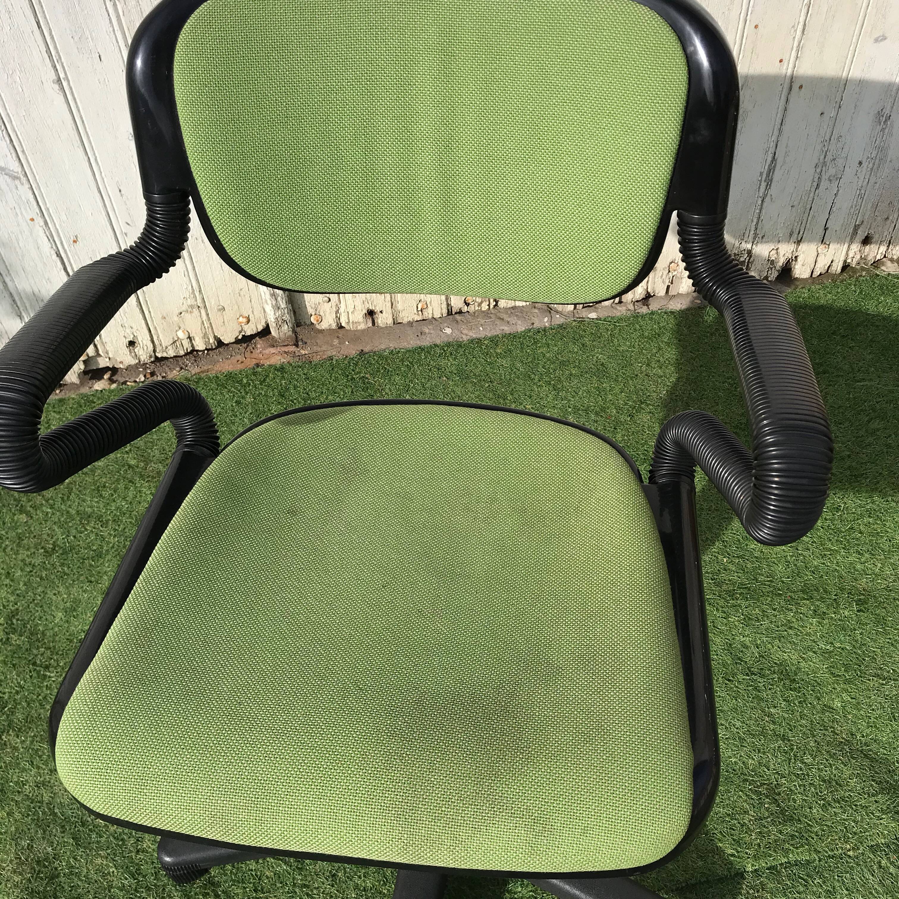 Vertebra office chair