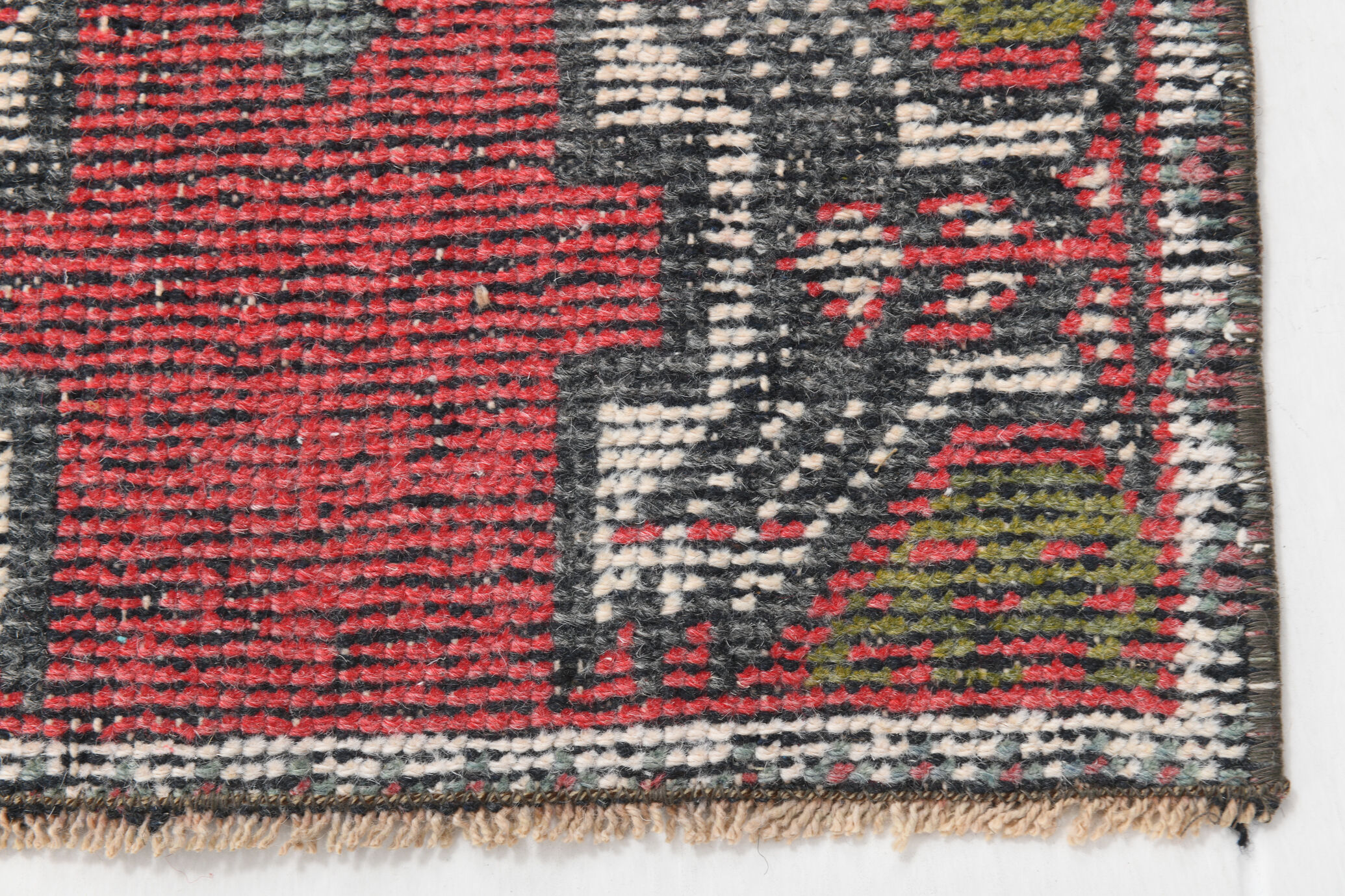 Coral red vintage rug 91x45cm