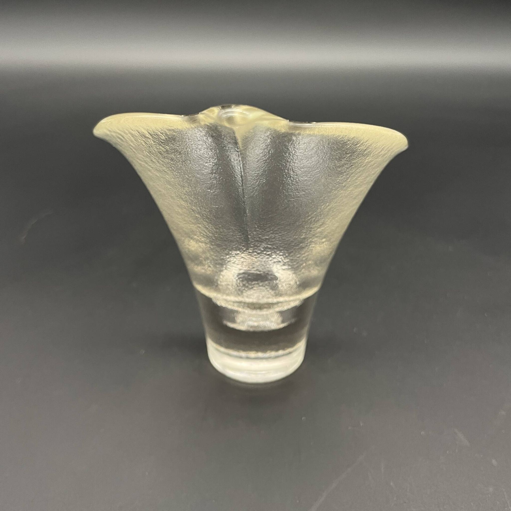 Photophore vintage en verre transparent en forme de fleur de calla – a