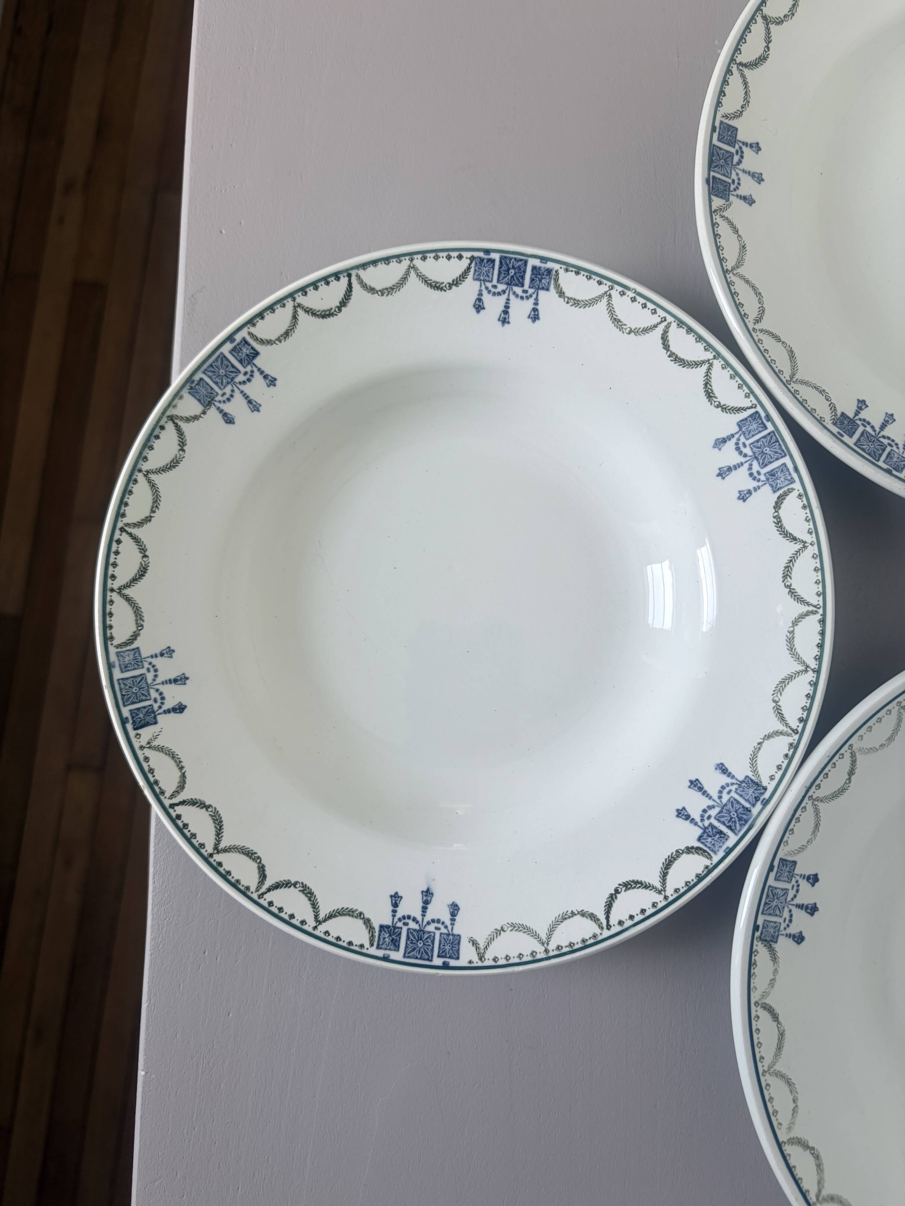 3 assiettes creuses vintage de St Amand 220645