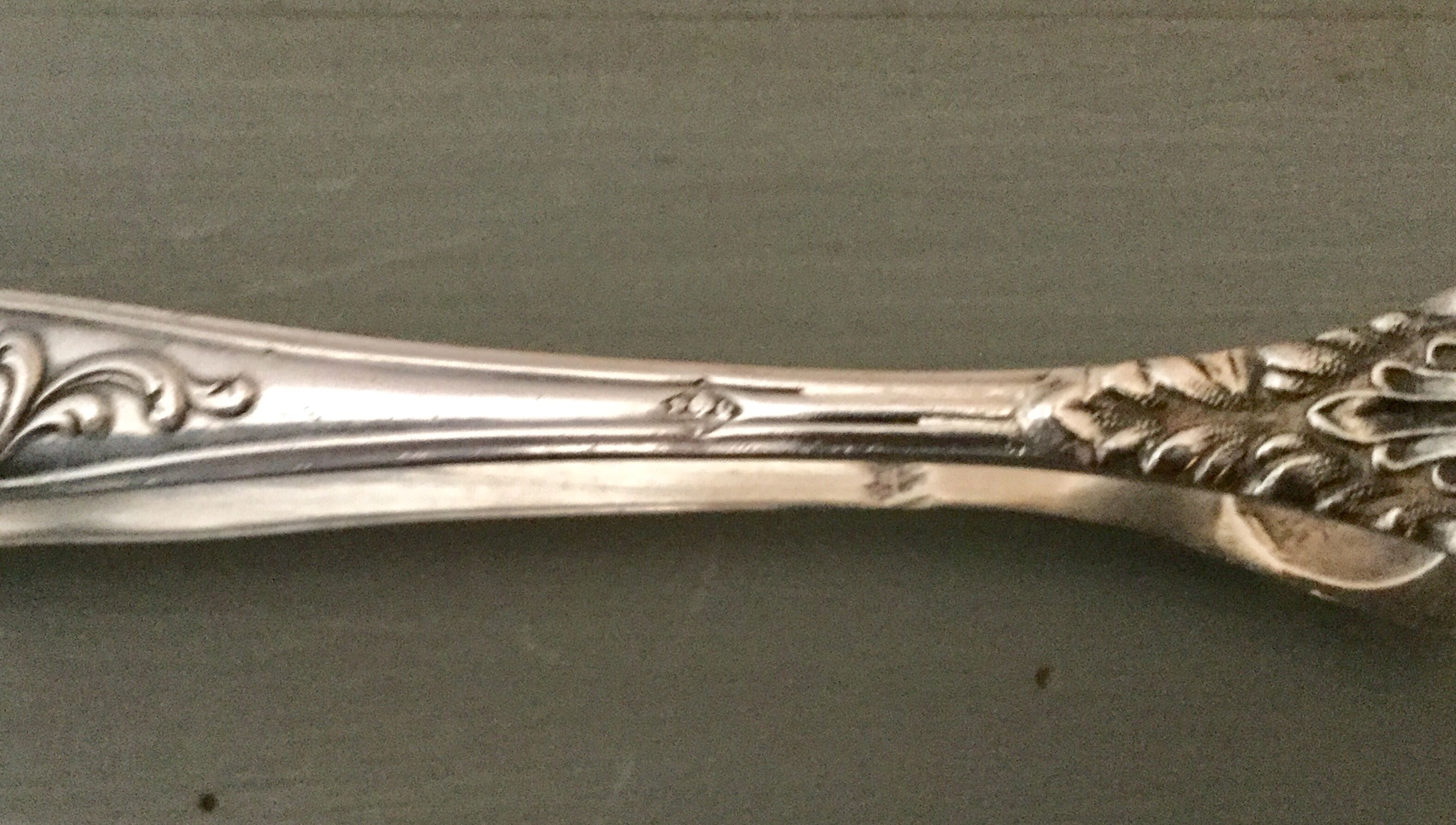 Massive silver sugar pinch
