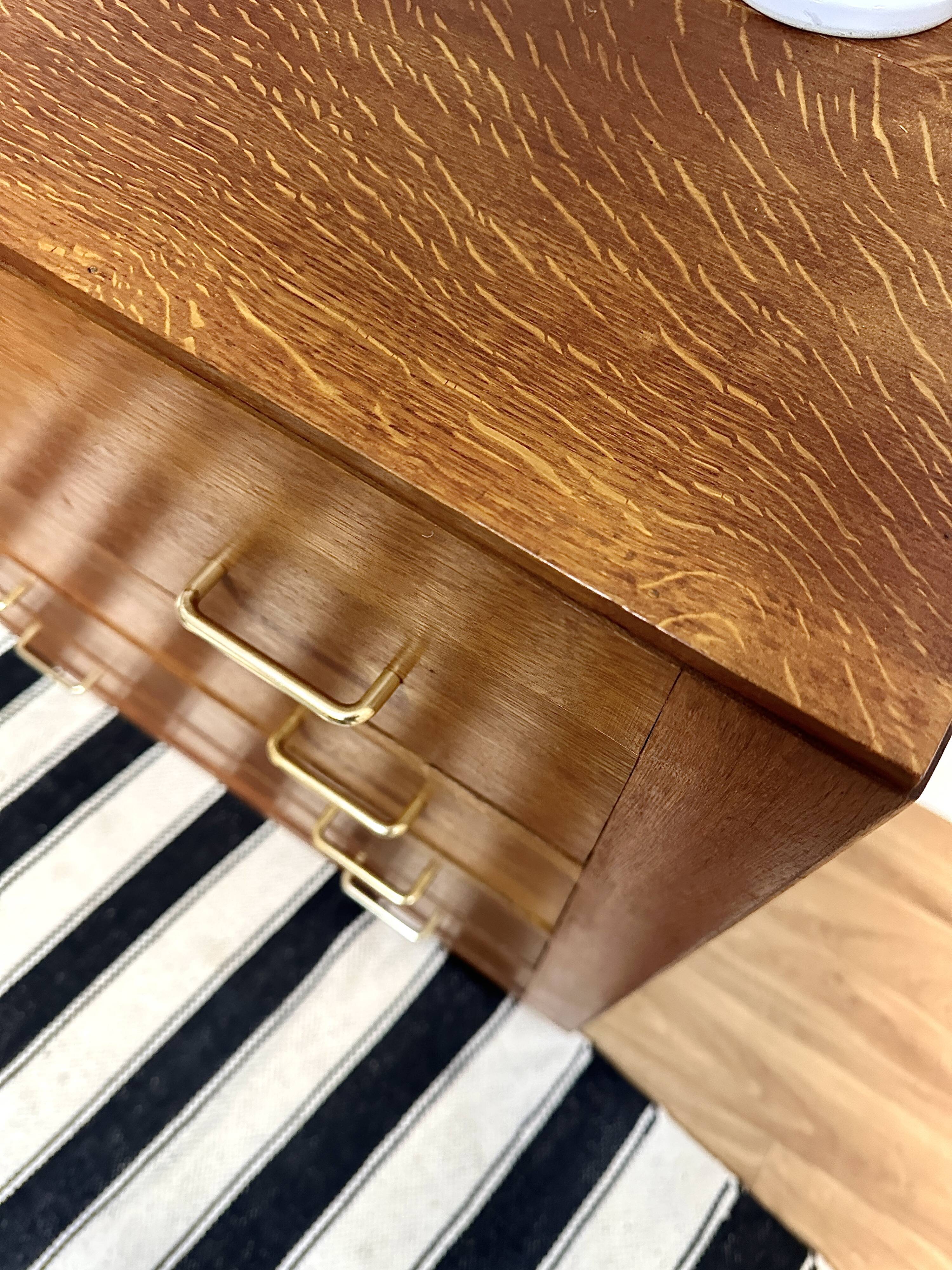 Vintage chest of drawers bobbin feet